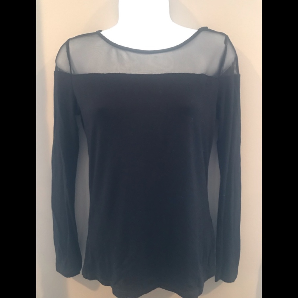 Illusion top in black